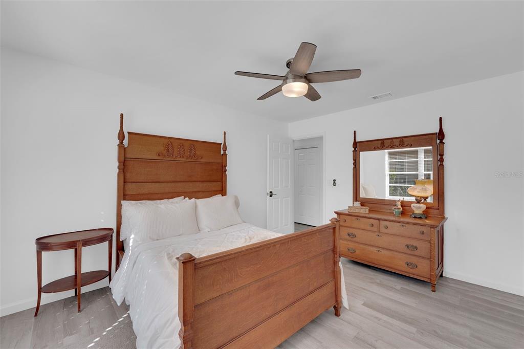 5584 Buring Court Fort Myers, FL 33919 - Photo 18 of 43