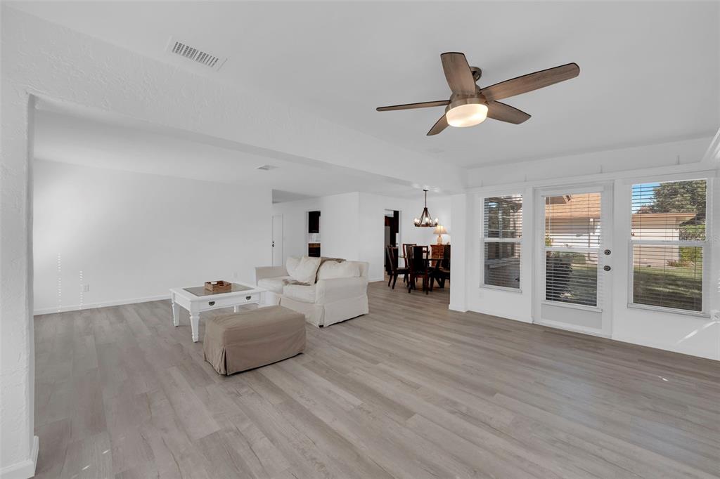 5584 Buring Court Fort Myers, FL 33919 - Photo 8 of 43