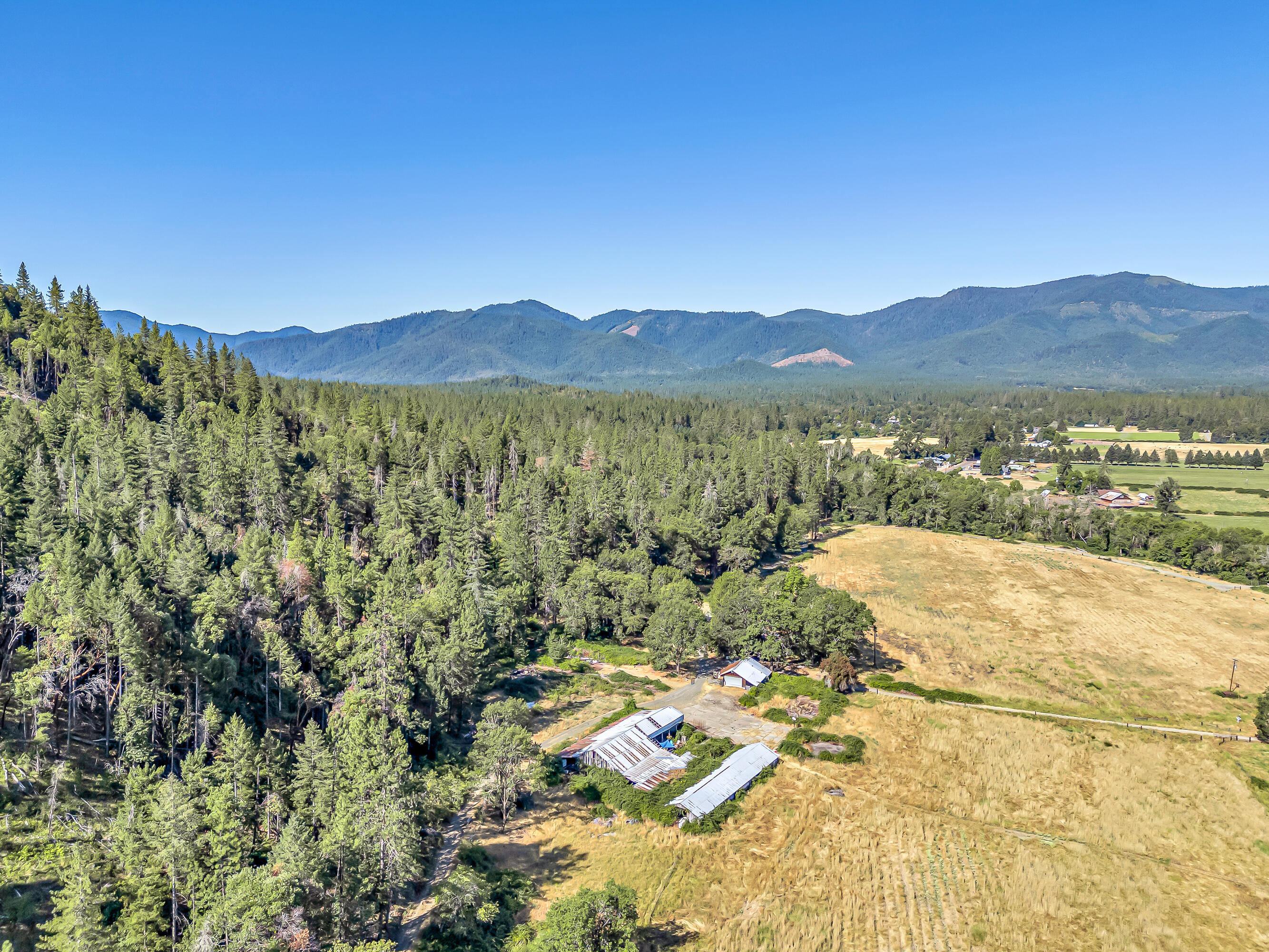9820 East Evans Creek Road Rogue River, OR 97537 - Photo 49 of 58 DJI_20250722095047_0058_D
