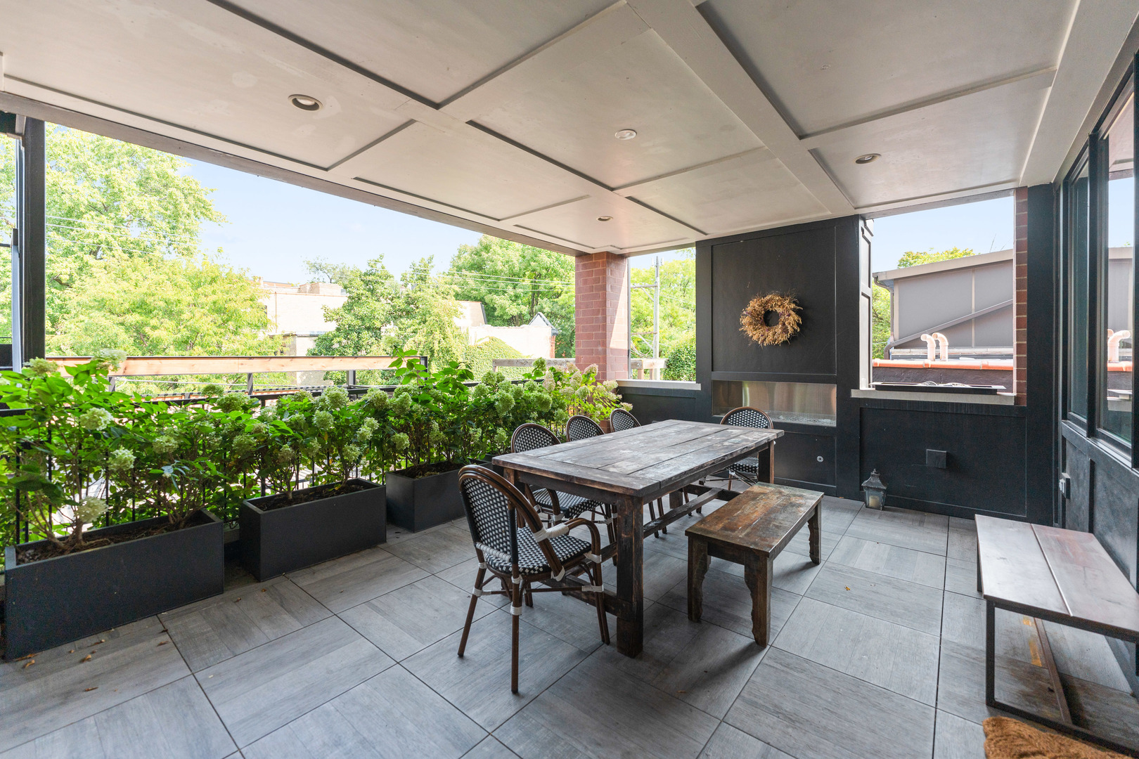 912 West Webster Avenue, Unit 2E Chicago, IL 60614 - Photo 12 of 35