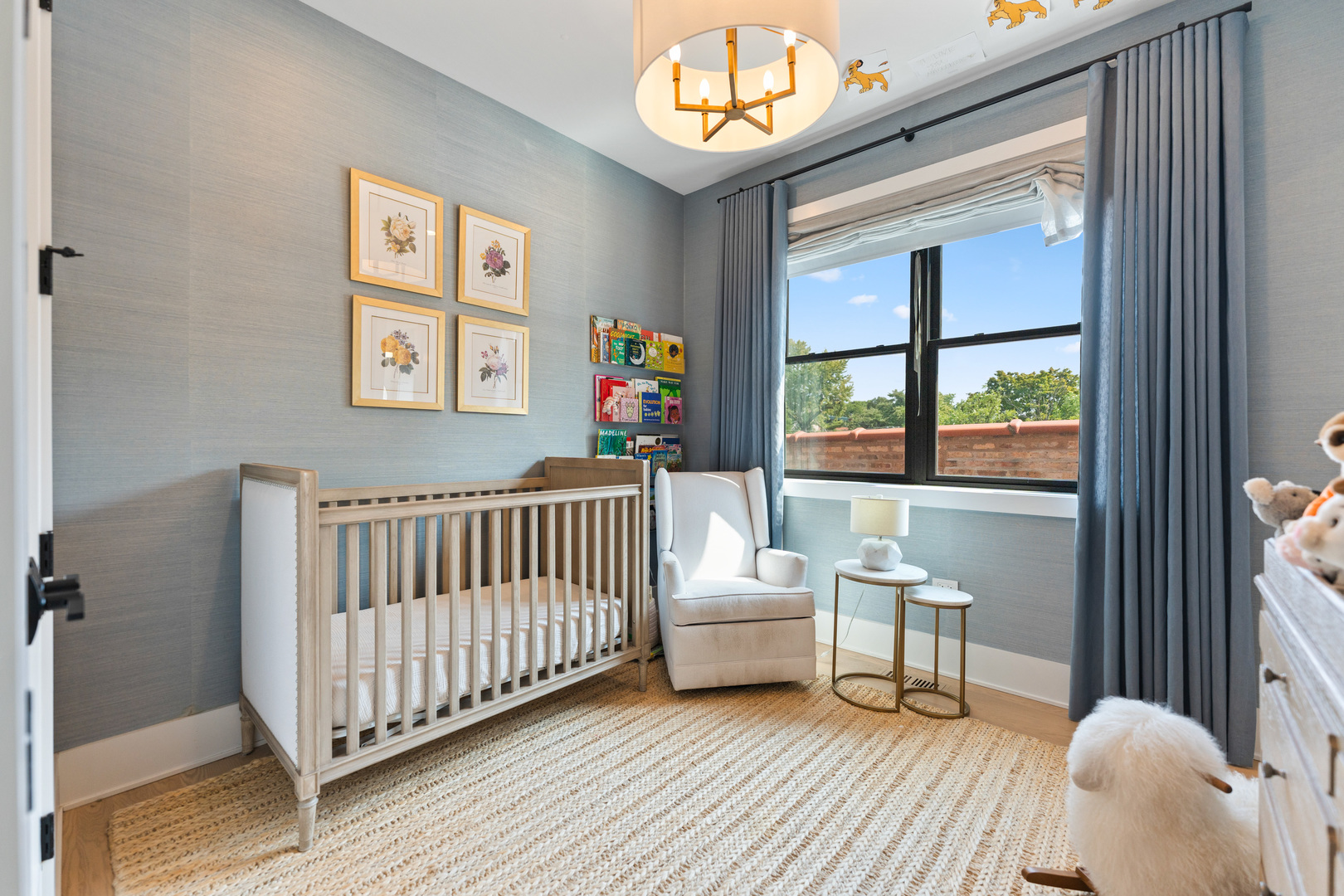 912 West Webster Avenue, Unit 2E Chicago, IL 60614 - Photo 20 of 35