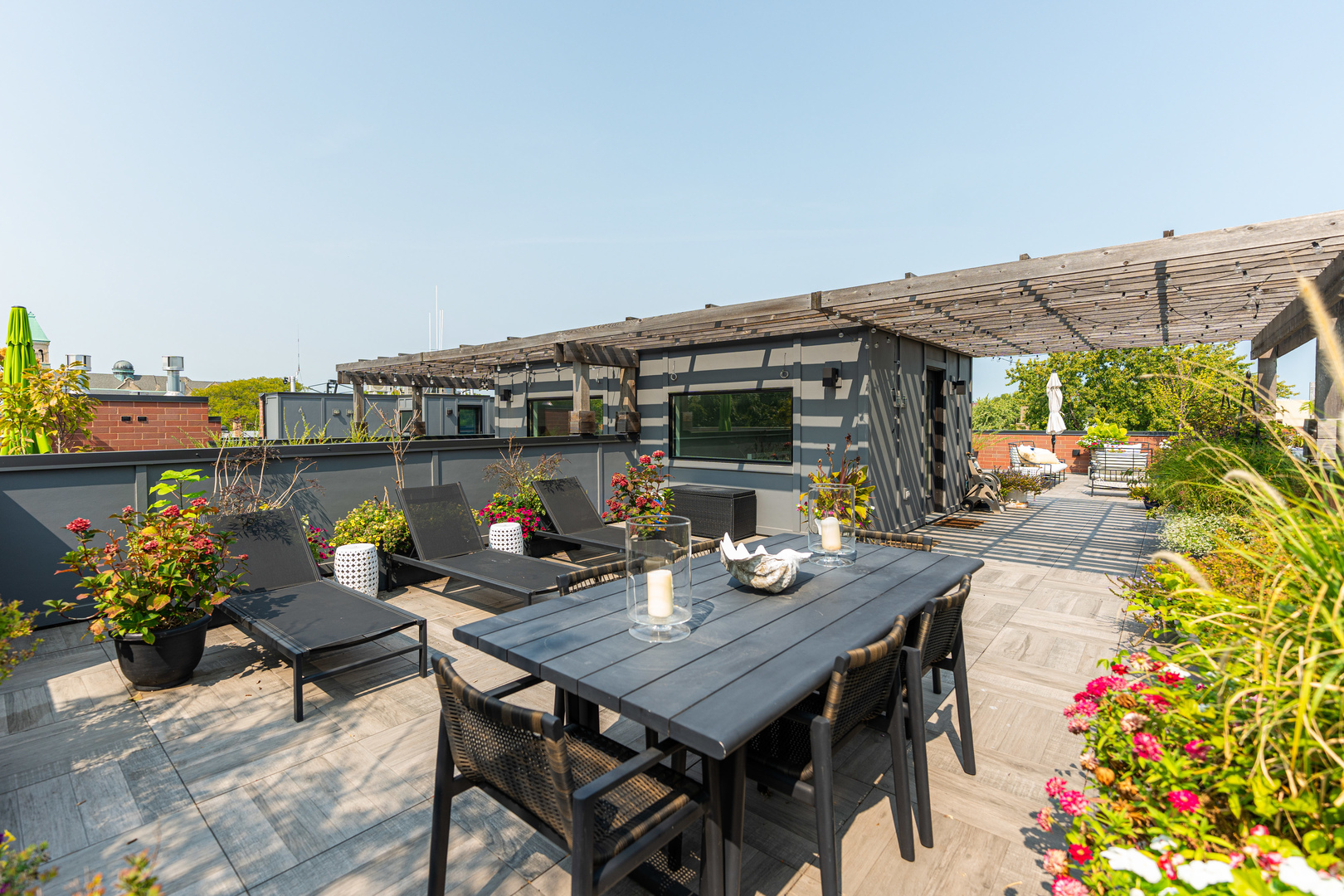 912 West Webster Avenue, Unit 2E Chicago, IL 60614 - Photo 27 of 35