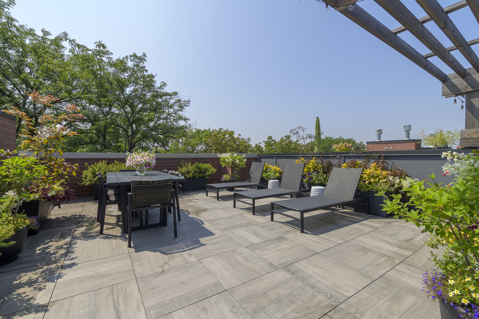 912 West Webster Avenue, Unit 2E Chicago, IL 60614 - Photo 28 of 35