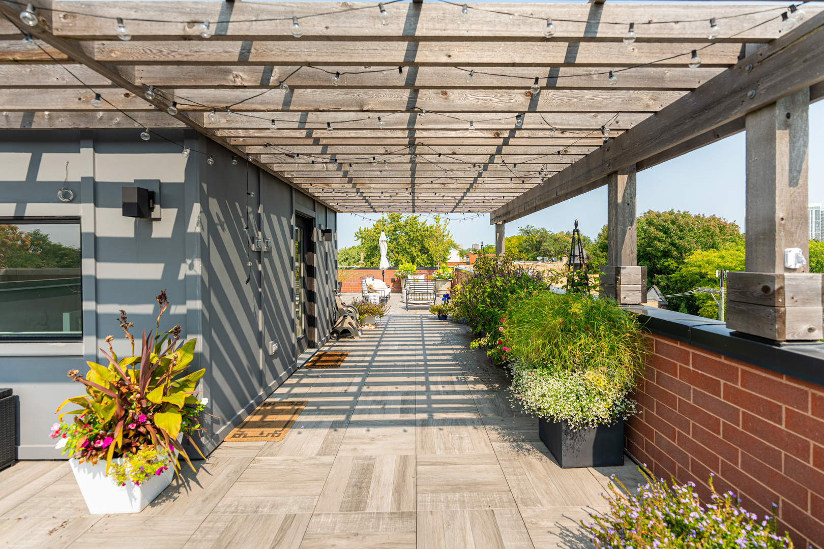 912 West Webster Avenue, Unit 2E Chicago, IL 60614 - Photo 31 of 35