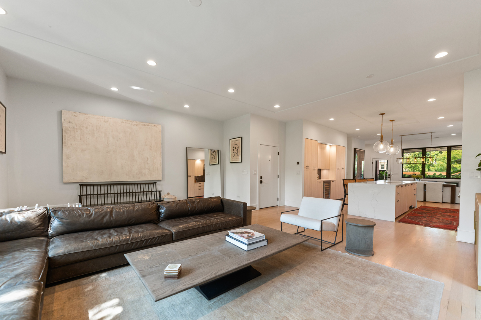 912 West Webster Avenue, Unit 2E Chicago, IL 60614 - Photo 4 of 35