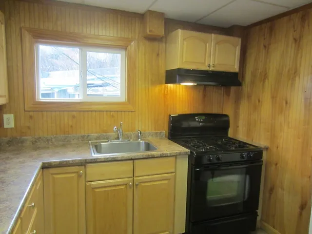 $2,000 | 64 Kins Court, Wareham, MA 02558