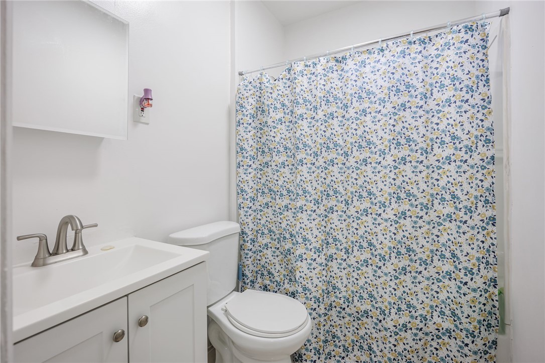 409 Raines Park Rochester, NY 14613 - Photo 18 of 40