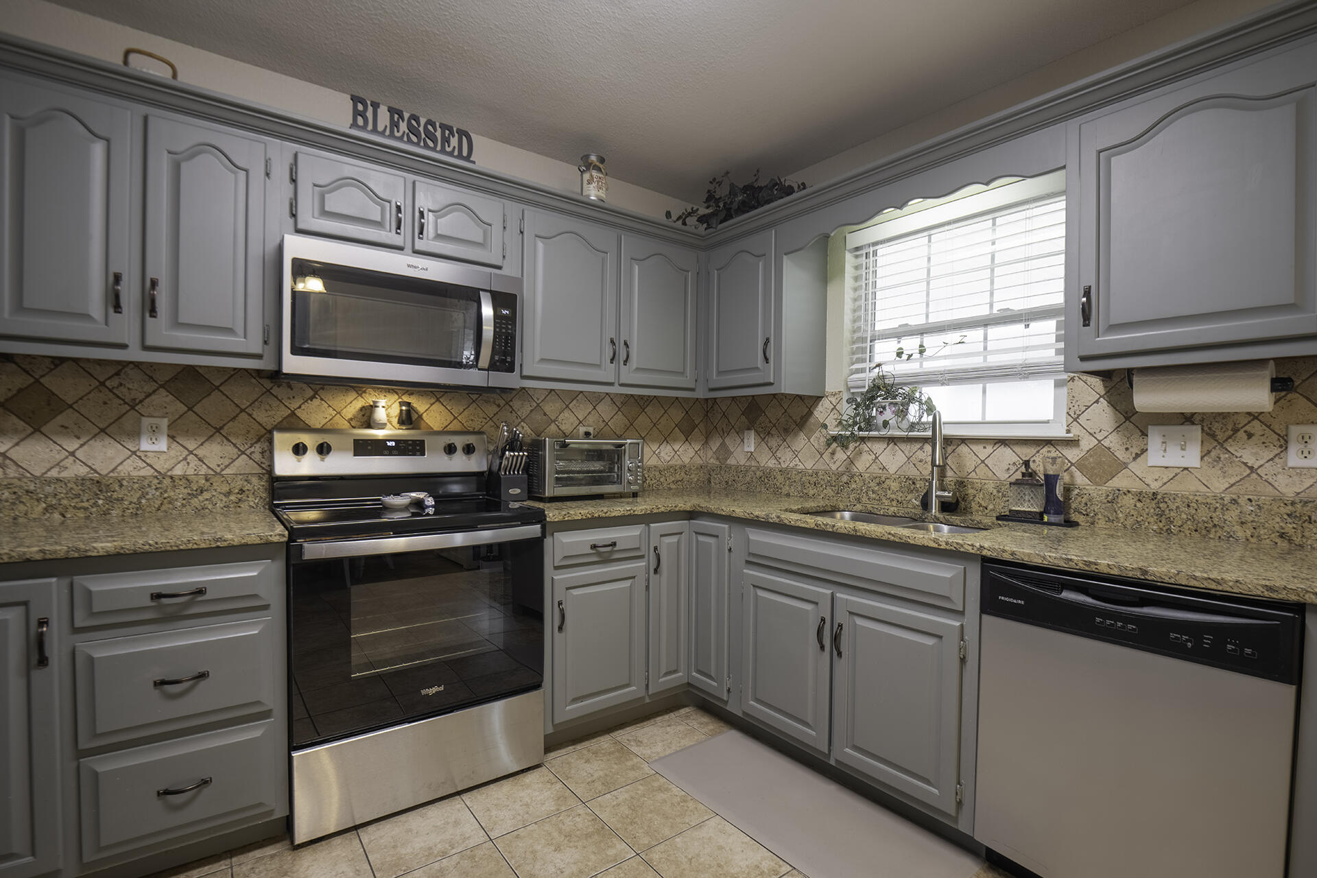 792 Colony Circle Fort Oglethorpe, GA 30742 - Photo 11 of 29 KHP28