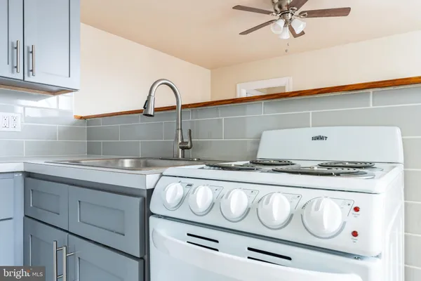 $5,999,999 | 4725 Chester Avenue, Philadelphia, PA 19143