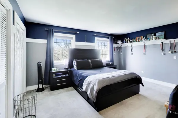 $750,000 | 924 Glen Oak Drive, Sleepy Hollow, IL 60118