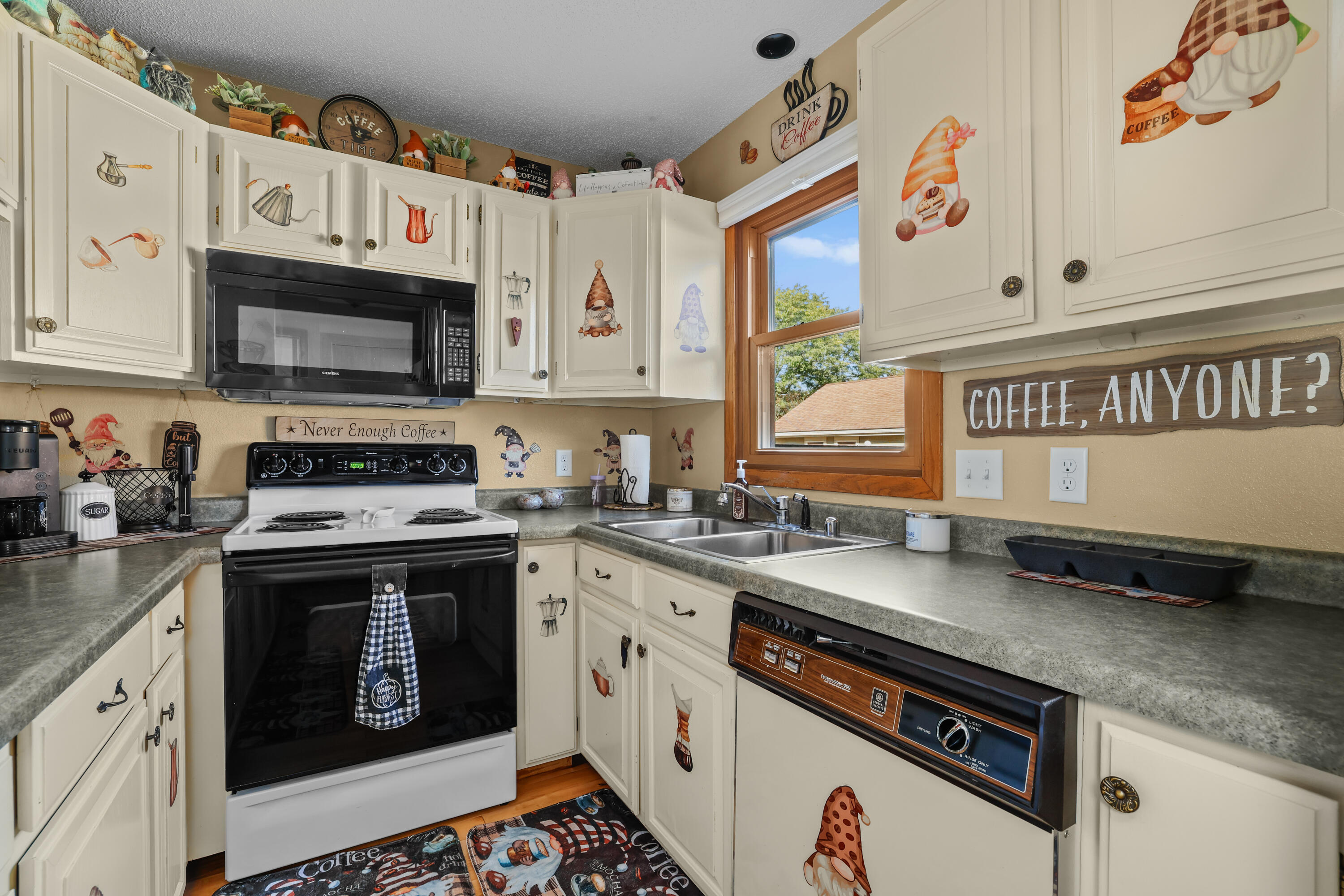 939 Sunset Place Onalaska, WI 54650 - Photo 10 of 24 _C8A9654