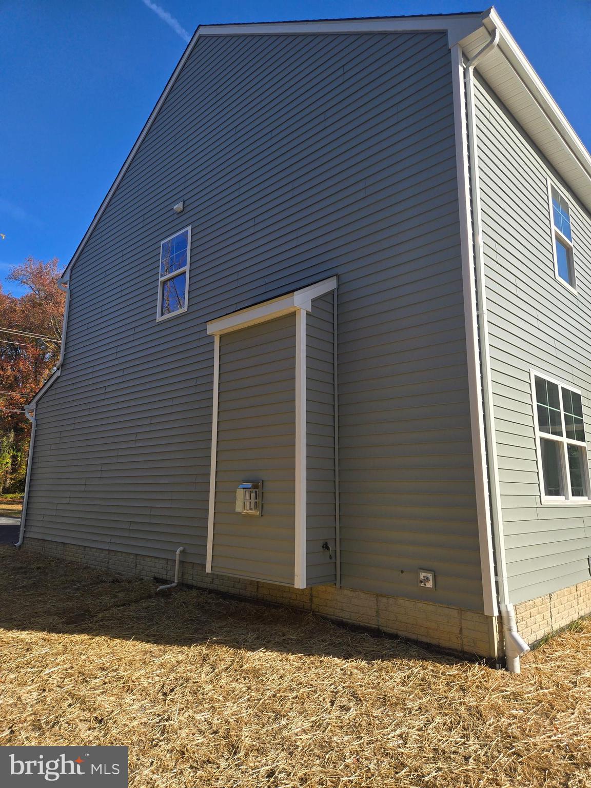 675 Powhatan Beach Road Pasadena, MD 21122 - Photo 3 of 20 Gallery Image 3