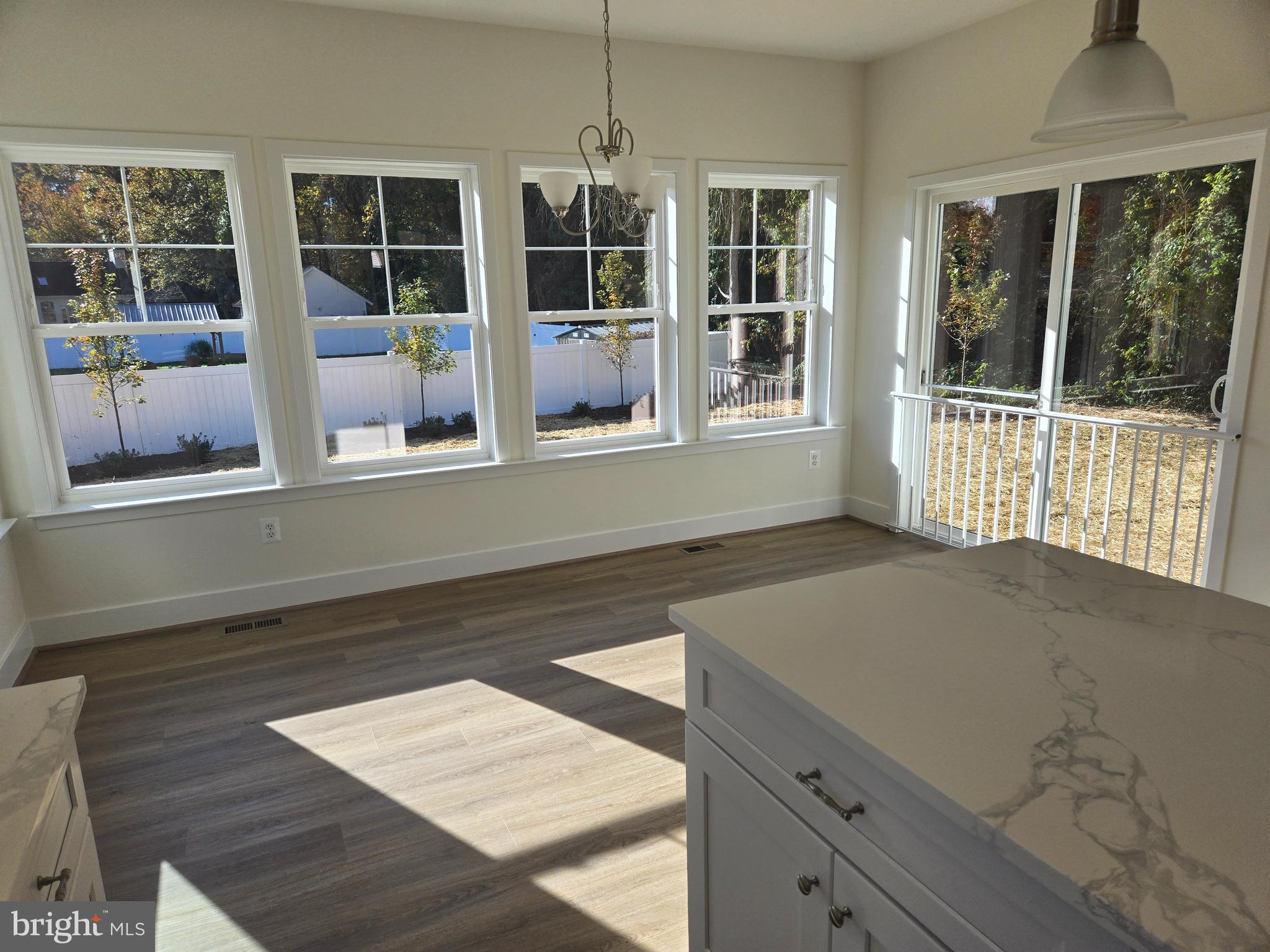 675 Powhatan Beach Road Pasadena, MD 21122 - Photo 8 of 20 Gallery Image 8