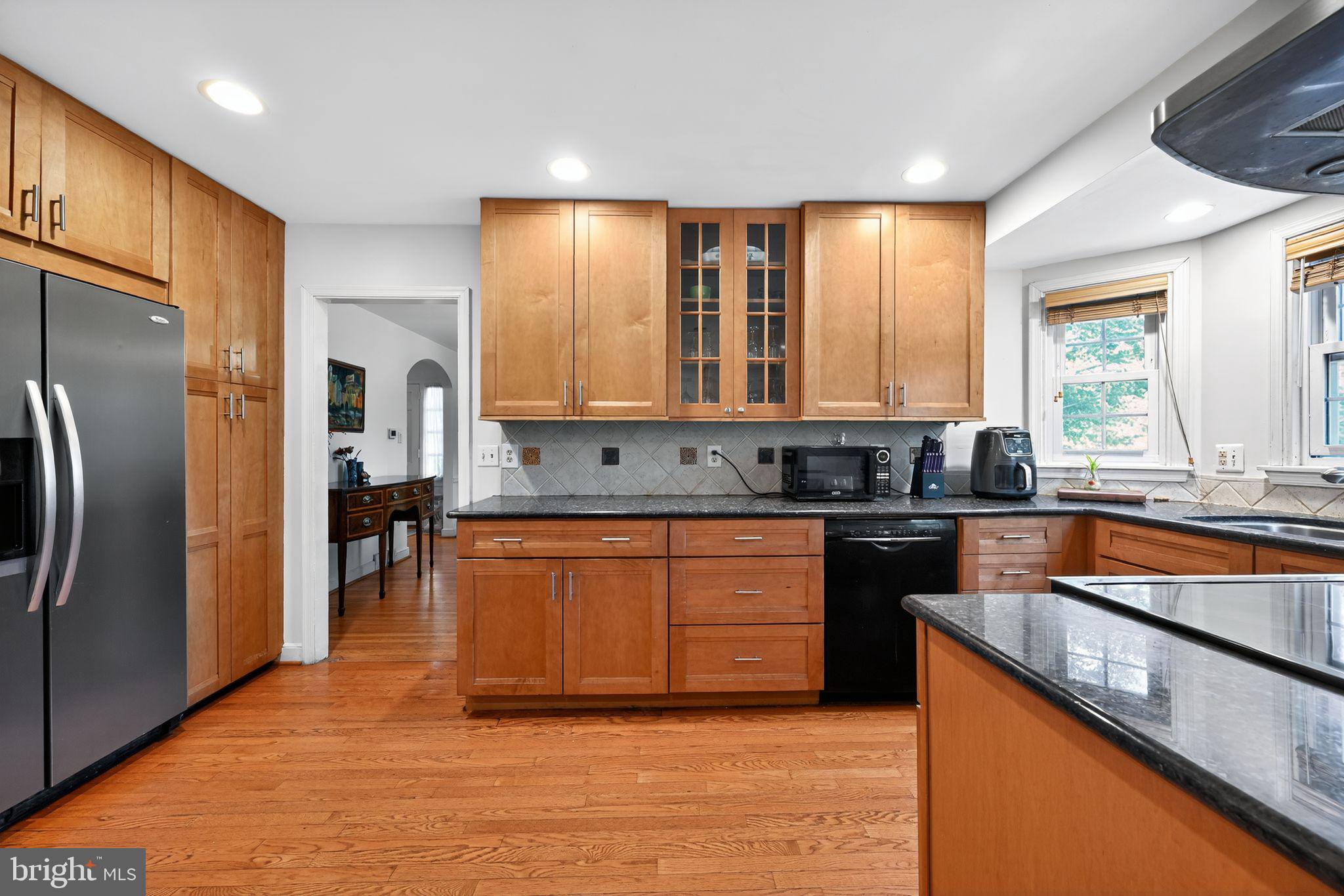 1902 Lambert Road Jenkintown, PA 19046 - Photo 6 of 40 Great counterspace