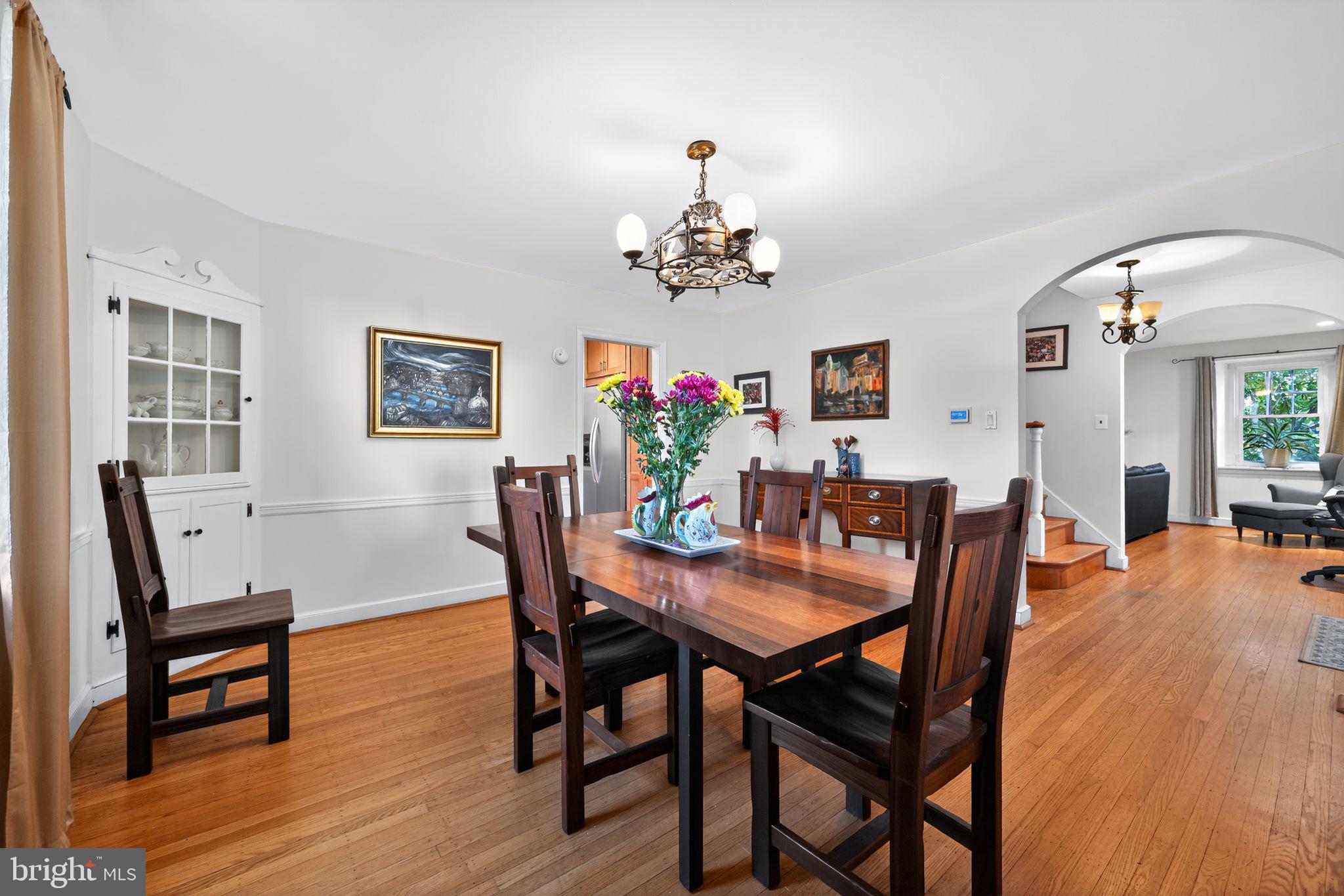 1902 Lambert Road Jenkintown, PA 19046 - Photo 8 of 40 Dining room - deep window