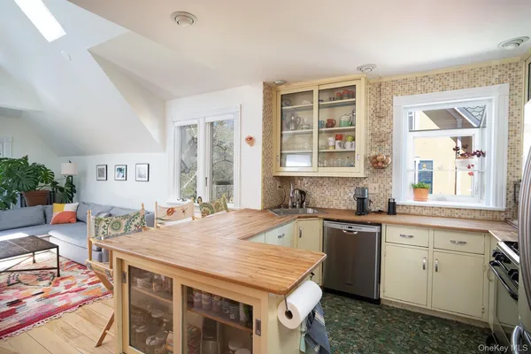 $4,500 | 52 Jefferson Street, Nyack, NY 10960