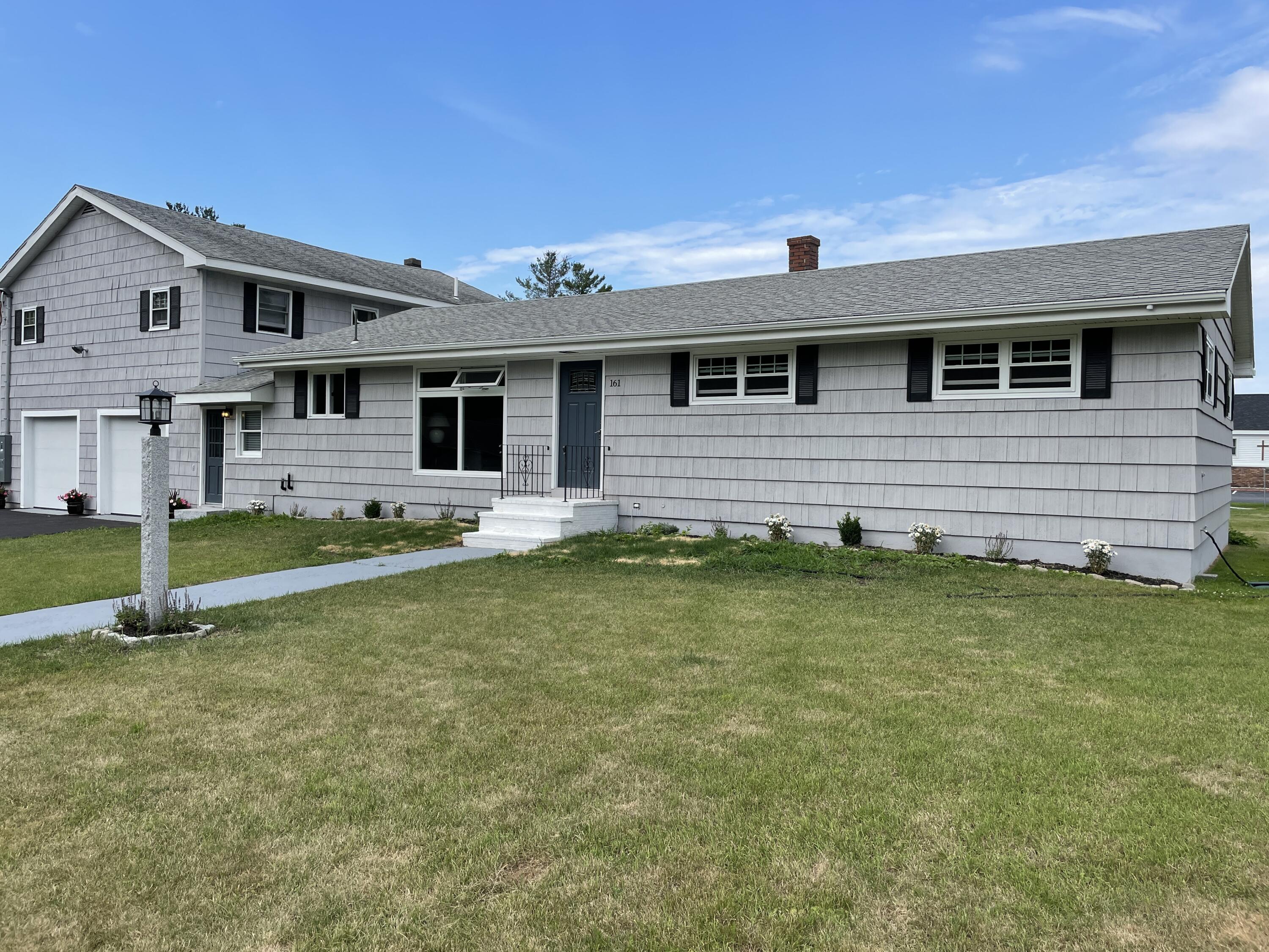 161 Rowe Avenue Portland, ME 04102 - Photo 2 of 21 161 Rowe Ave