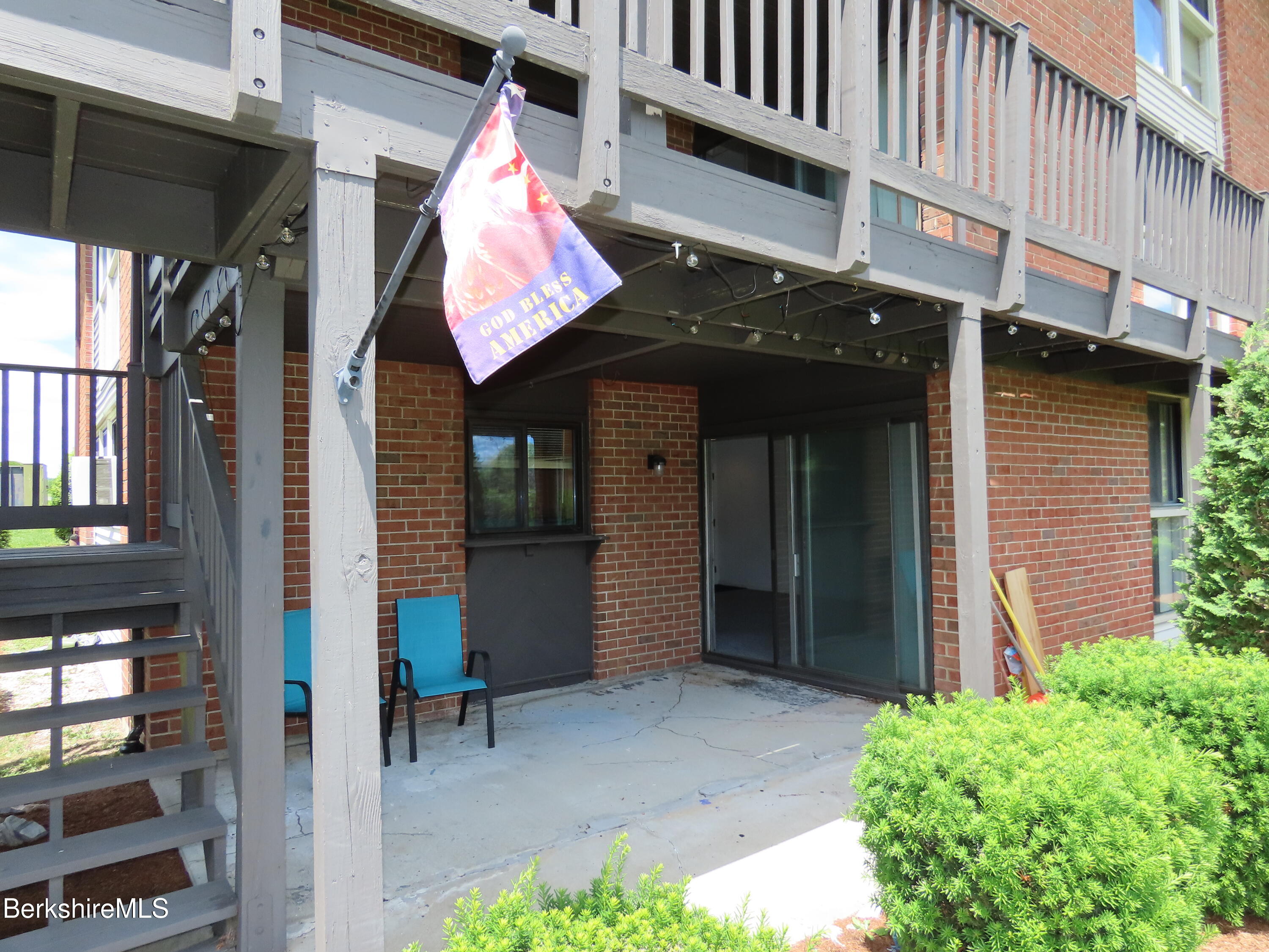 189 Stratton Road, Unit C4 Williamstown, MA 01267 - Photo 25 of 29 Private back patio