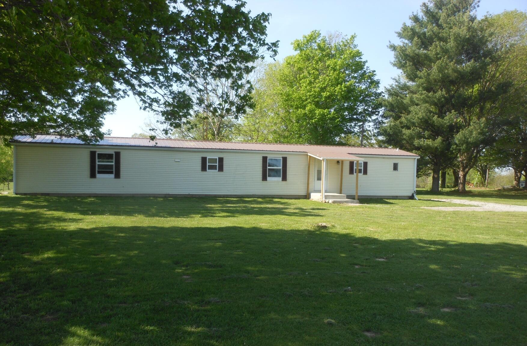 11325 Petersburg Road Hillsboro, OH 45133 - Photo 3 of 15 h12