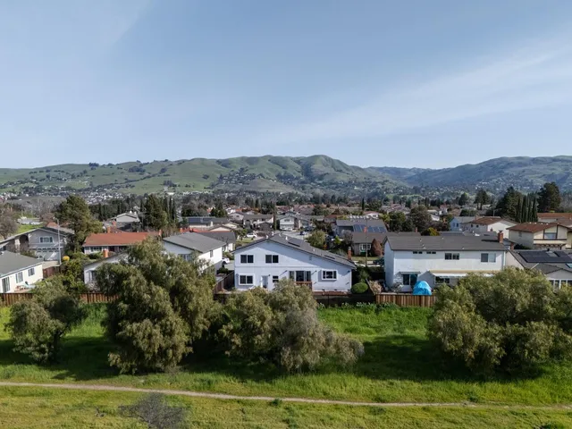 $1,850,000 | 933 Foxridge Way, San Jose, CA 95133