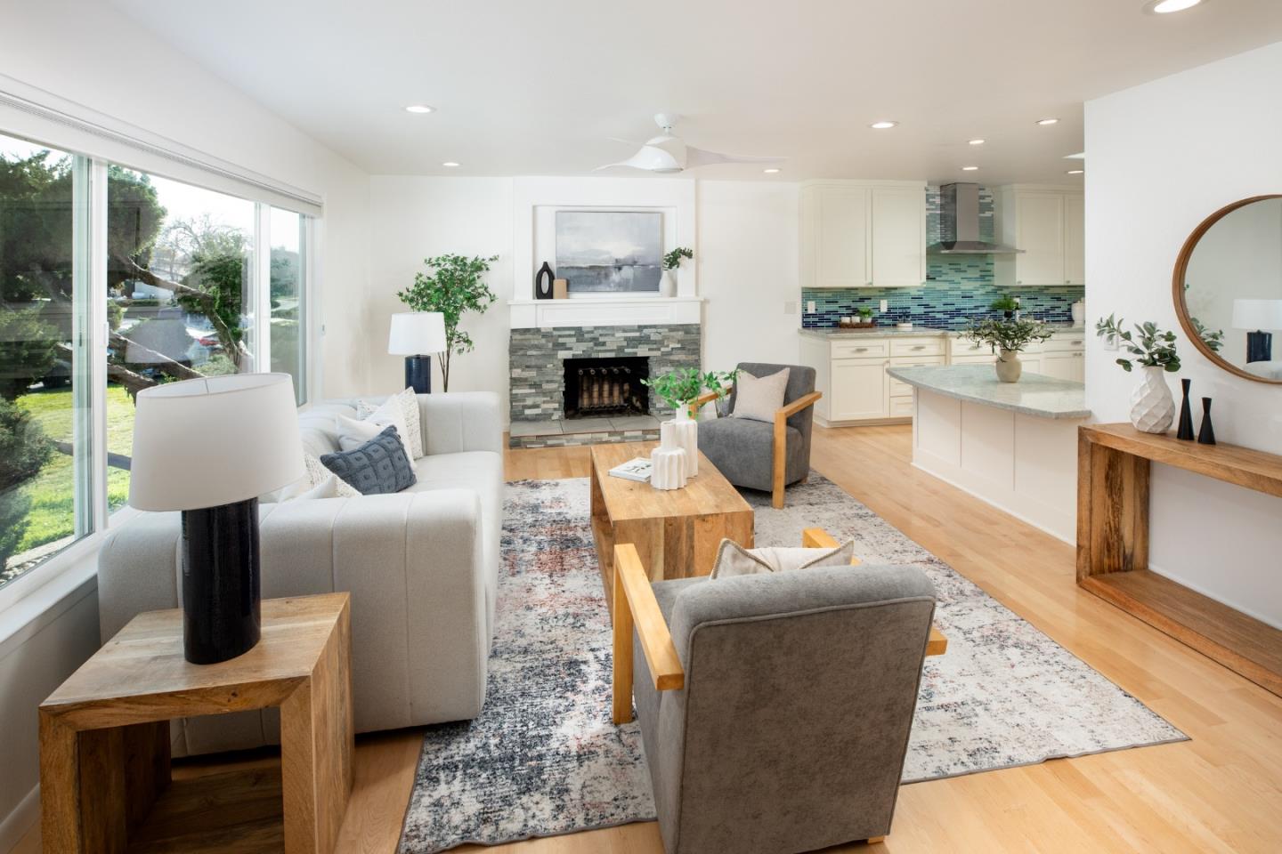 933 Foxridge Way San Jose, CA 95133 - Photo 4 of 41