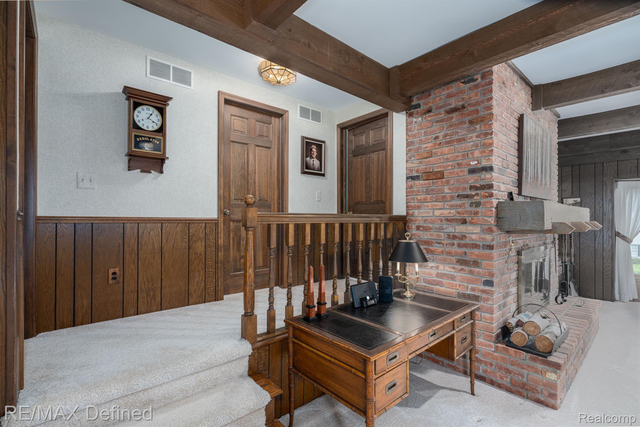 519 Campus Road Rochester, MI 48309 - Photo 11 of 32 Great Room View to 2 Bedrooms