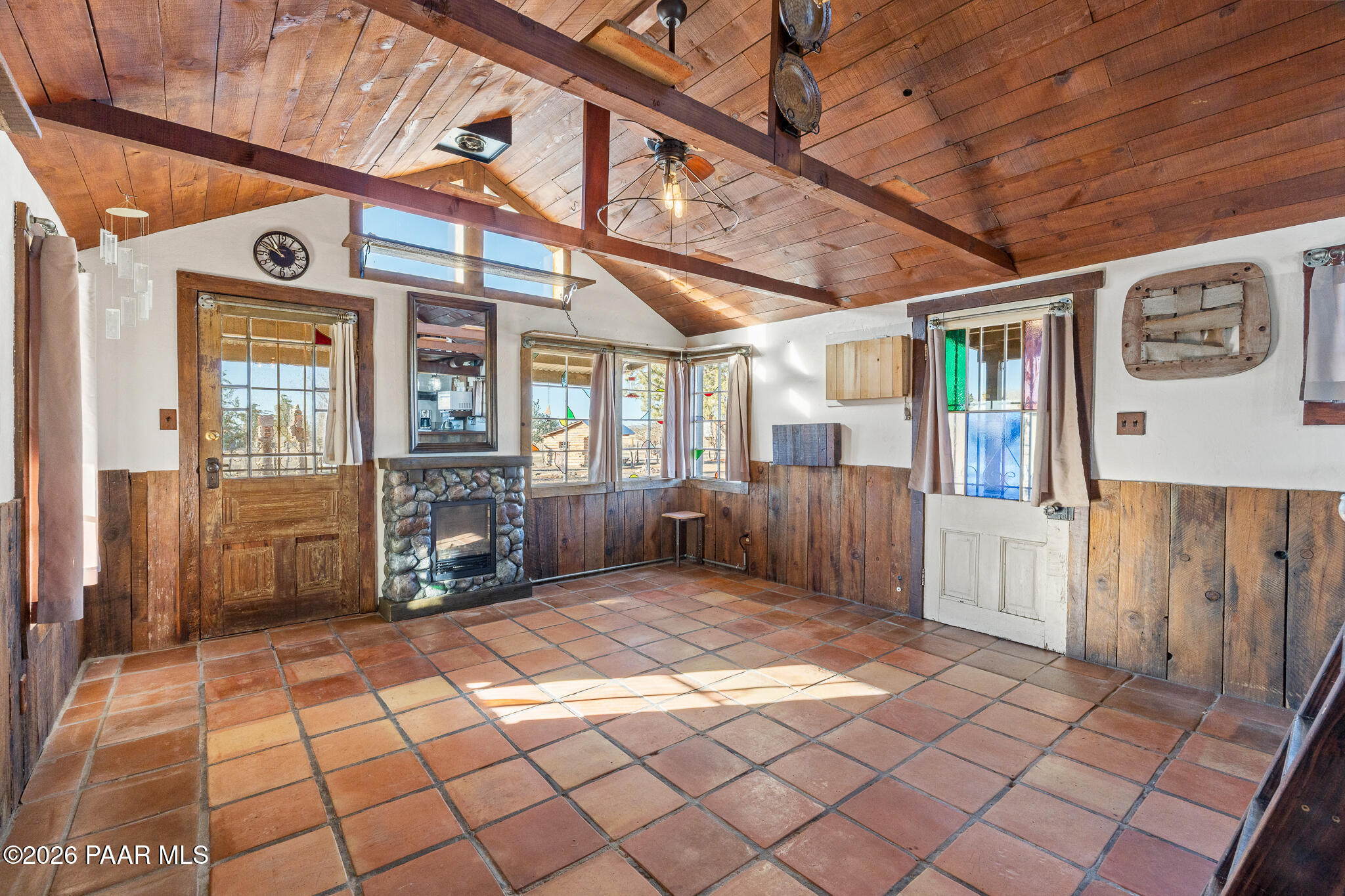 685 West Iris Road Paulden, AZ 86334 - Photo 18 of 33