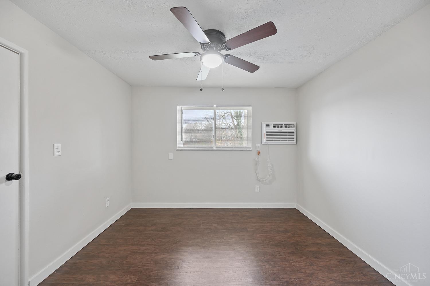 6449 Montgomery Road, Unit 14 Cincinnati, OH 45213 - Photo 17 of 20