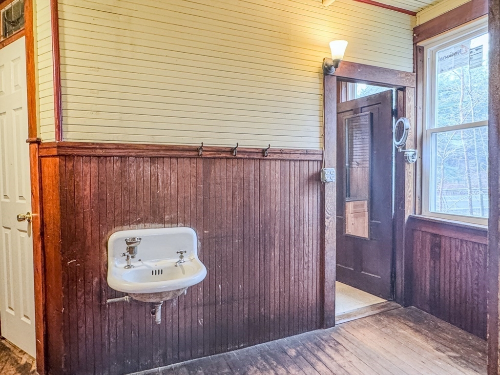 230 Millers Falls Road Northfield, MA 01360 - Photo 14 of 42