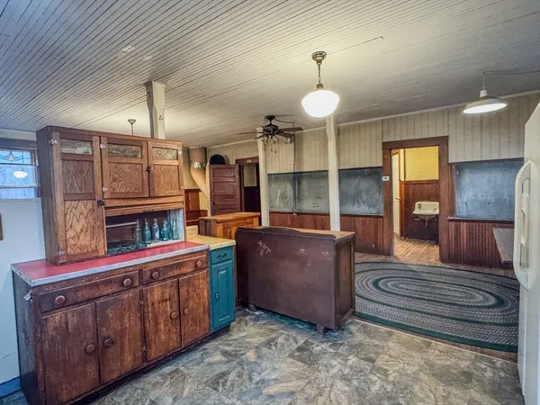 $375,000 | 230 Millers Falls Road, Northfield, MA 01360