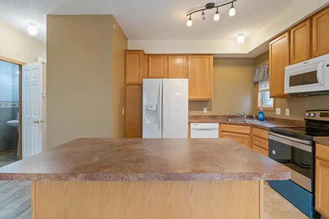 $2,100 | 14583 Olivine Terrace Northwest, Ramsey, MN 55303