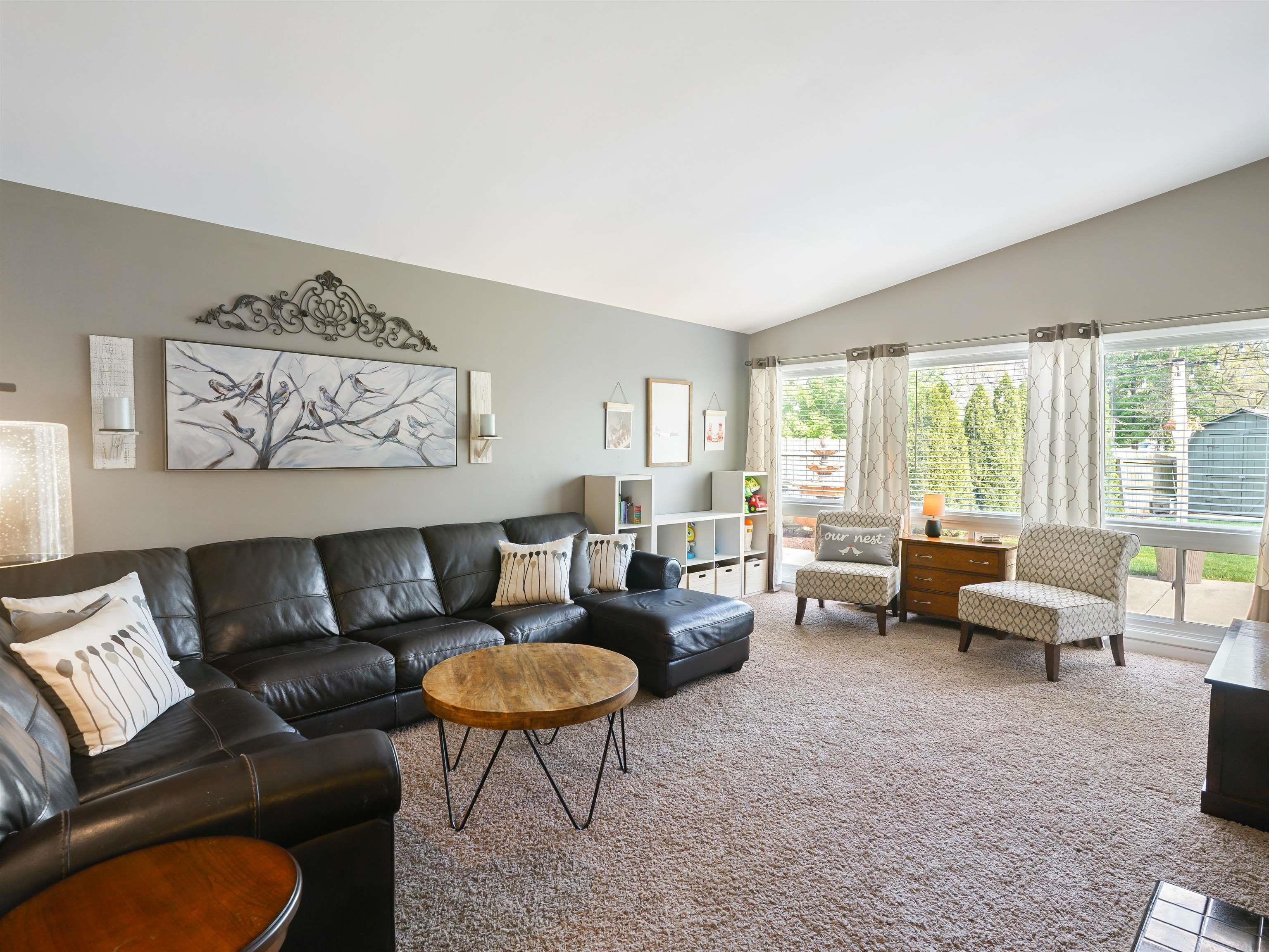 3306 Springbrook Drive South Bend, IN 46614 - Photo 2 of 21