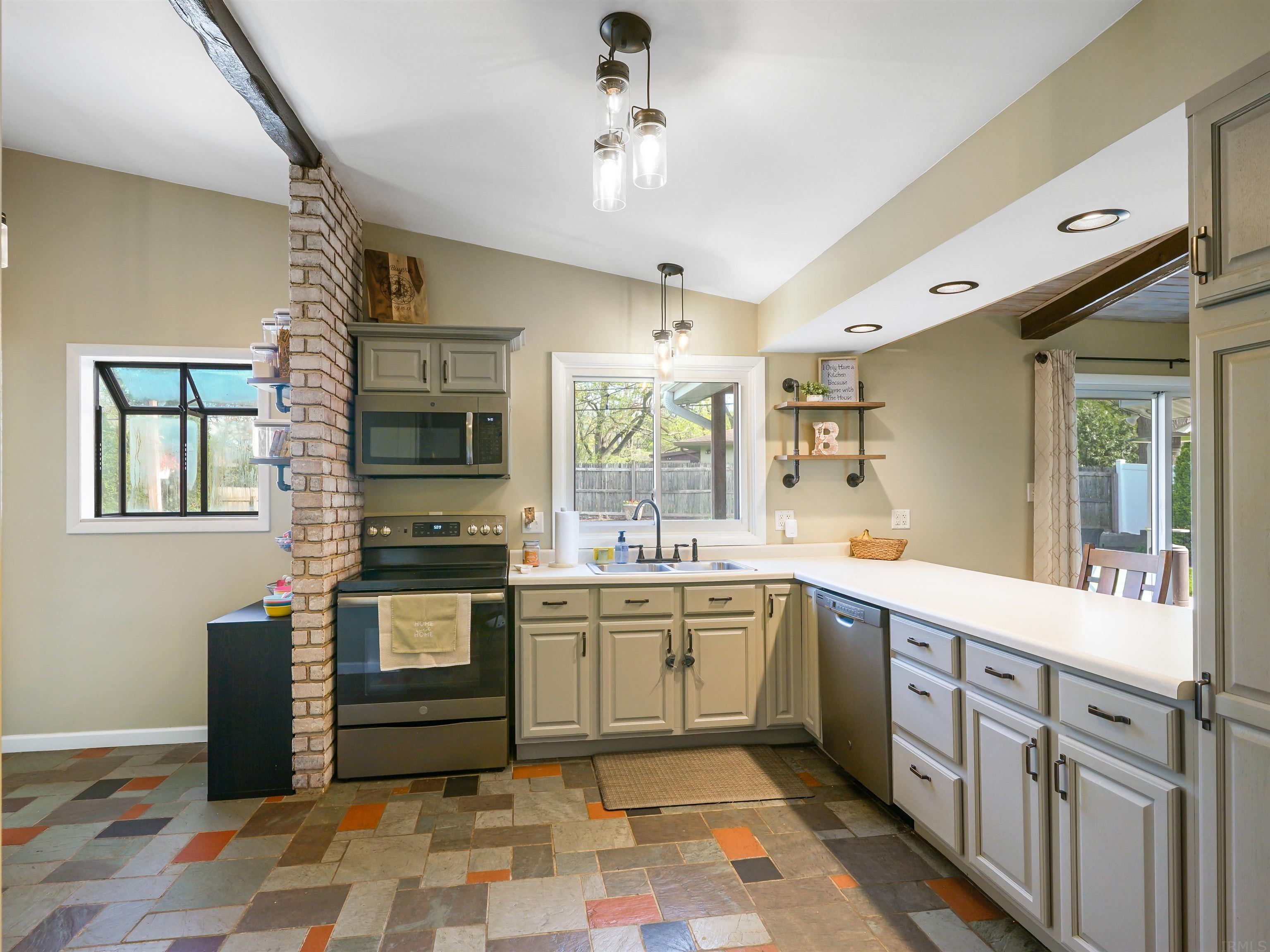 3306 Springbrook Drive South Bend, IN 46614 - Photo 4 of 21