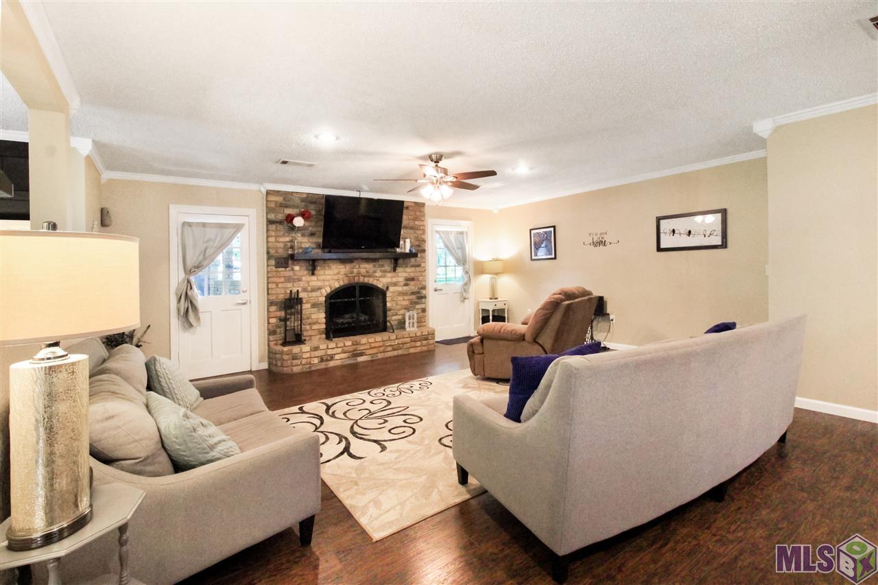 9085 Harris Road Denham Springs, LA 70726 - Photo 9 of 36 Gallery Image 9