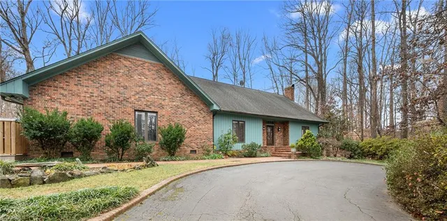 $885,000 | 3559 Old Onslow Road, Greensboro, NC 27407