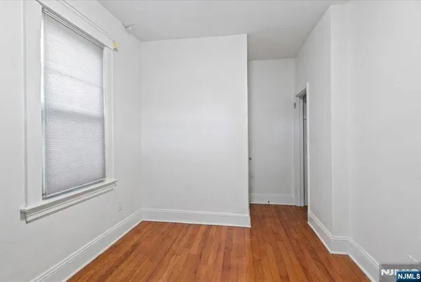 $1,100,000 | 436 Undercliff Avenue, Edgewater, NJ 07020