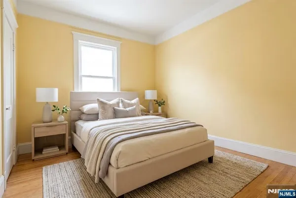 $1,100,000 | 436 Undercliff Avenue, Edgewater, NJ 07020