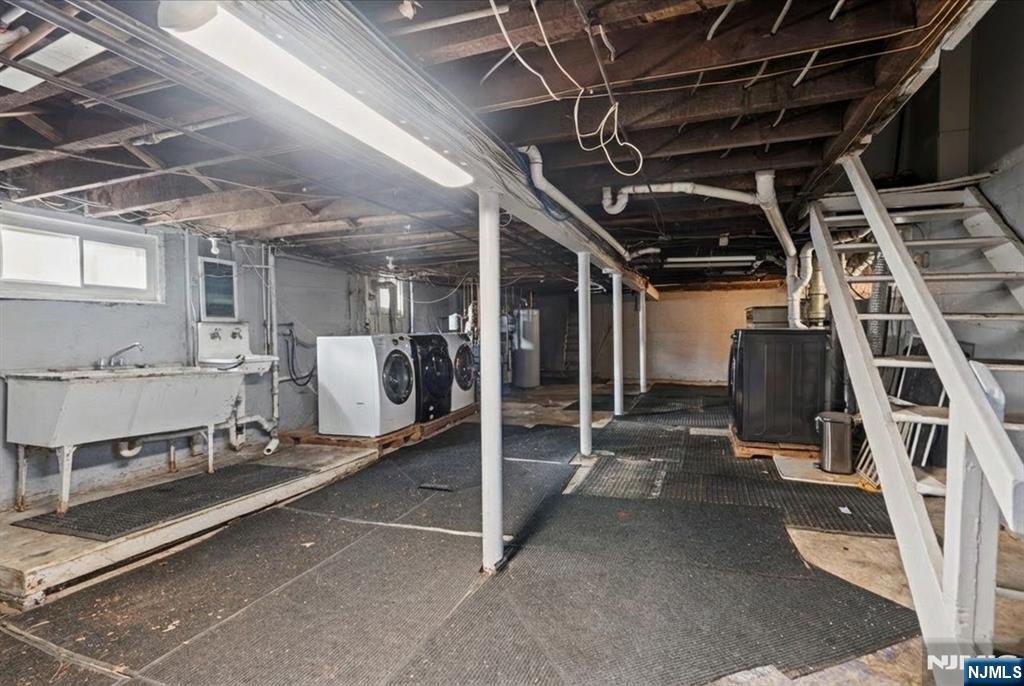 436 Undercliff Avenue Edgewater, NJ 07020 - Photo 22 of 33 a view of a room with gym equipment