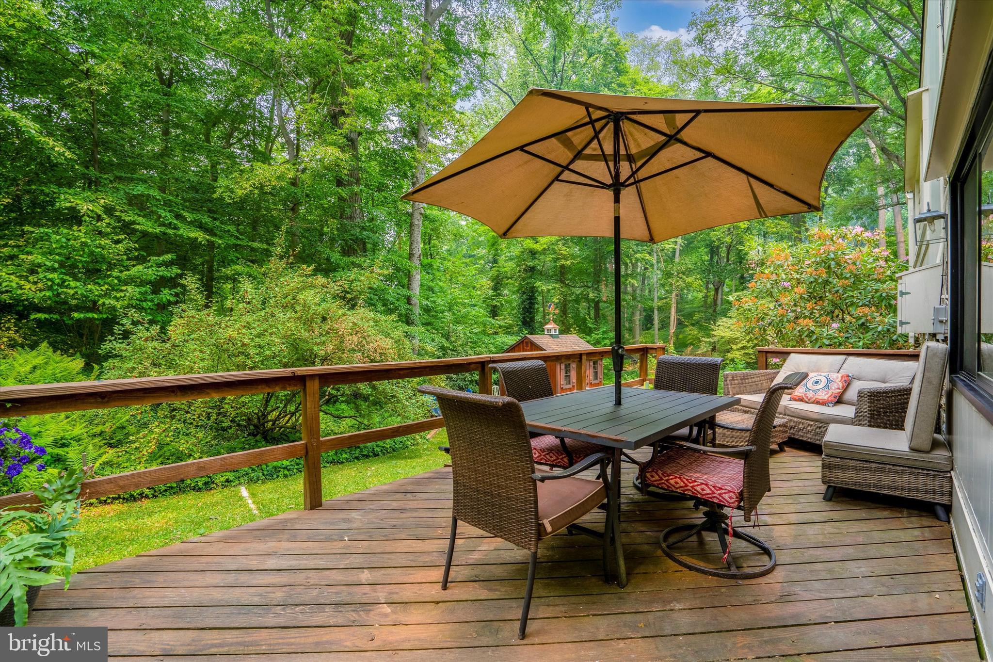 982 Dale Road Jenkintown, PA 19046 - Photo 34 of 36 Deck.