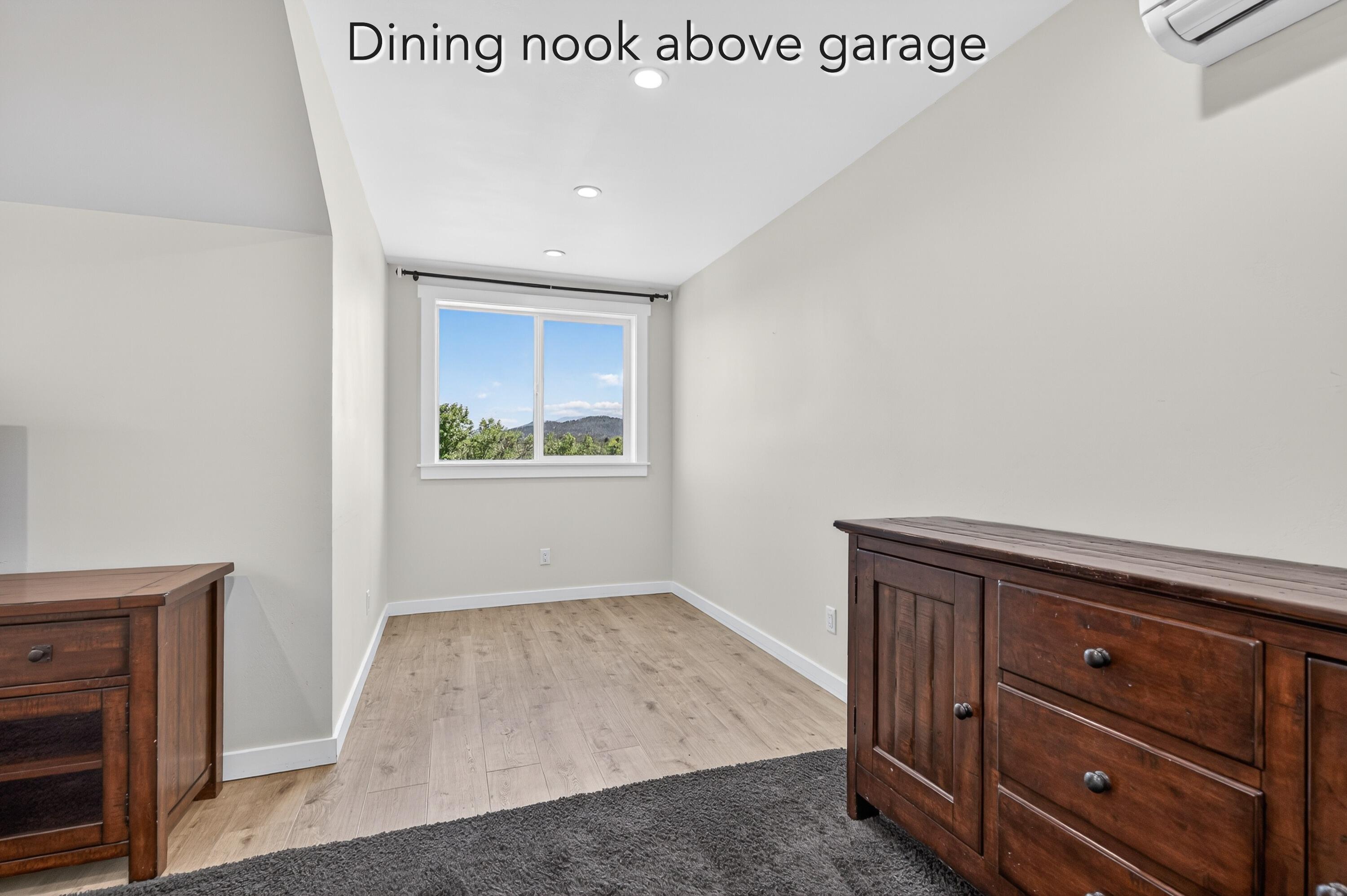 670 Old Stage Road Central Point, OR 97502 - Photo 28 of 79 9R9A7354