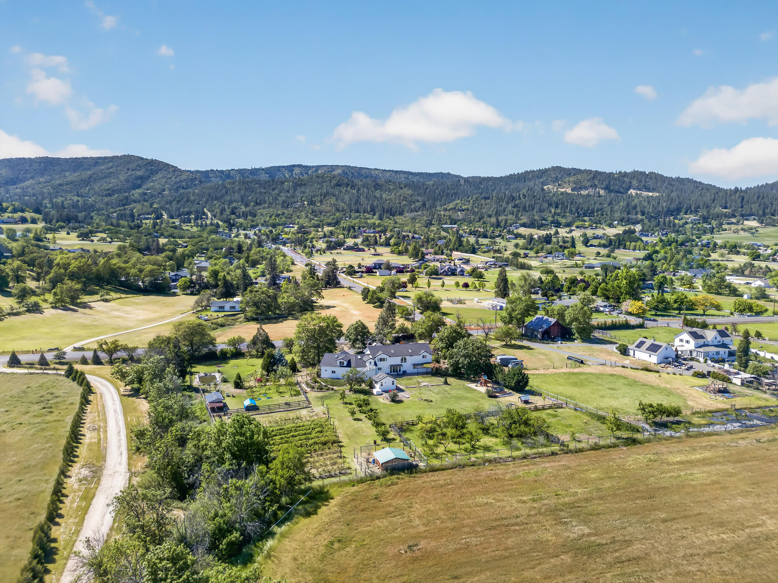 670 Old Stage Road Central Point, OR 97502 - Photo 75 of 79 DJI_20260429152449_0160_D
