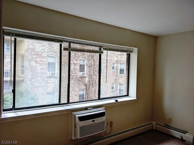 $1,450 | 206 Broad Street, Unit 10A, Bloomfield, NJ 07003