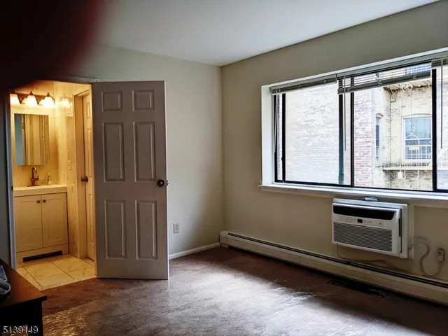 $1,450 | 206 Broad Street, Unit 10A, Bloomfield, NJ 07003