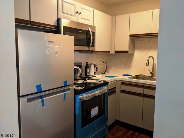 $1,450 | 206 Broad Street, Unit 10A, Bloomfield, NJ 07003