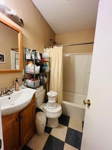 $2,850 | 9 Rice Street, Unit 5, Brookline, MA 02445