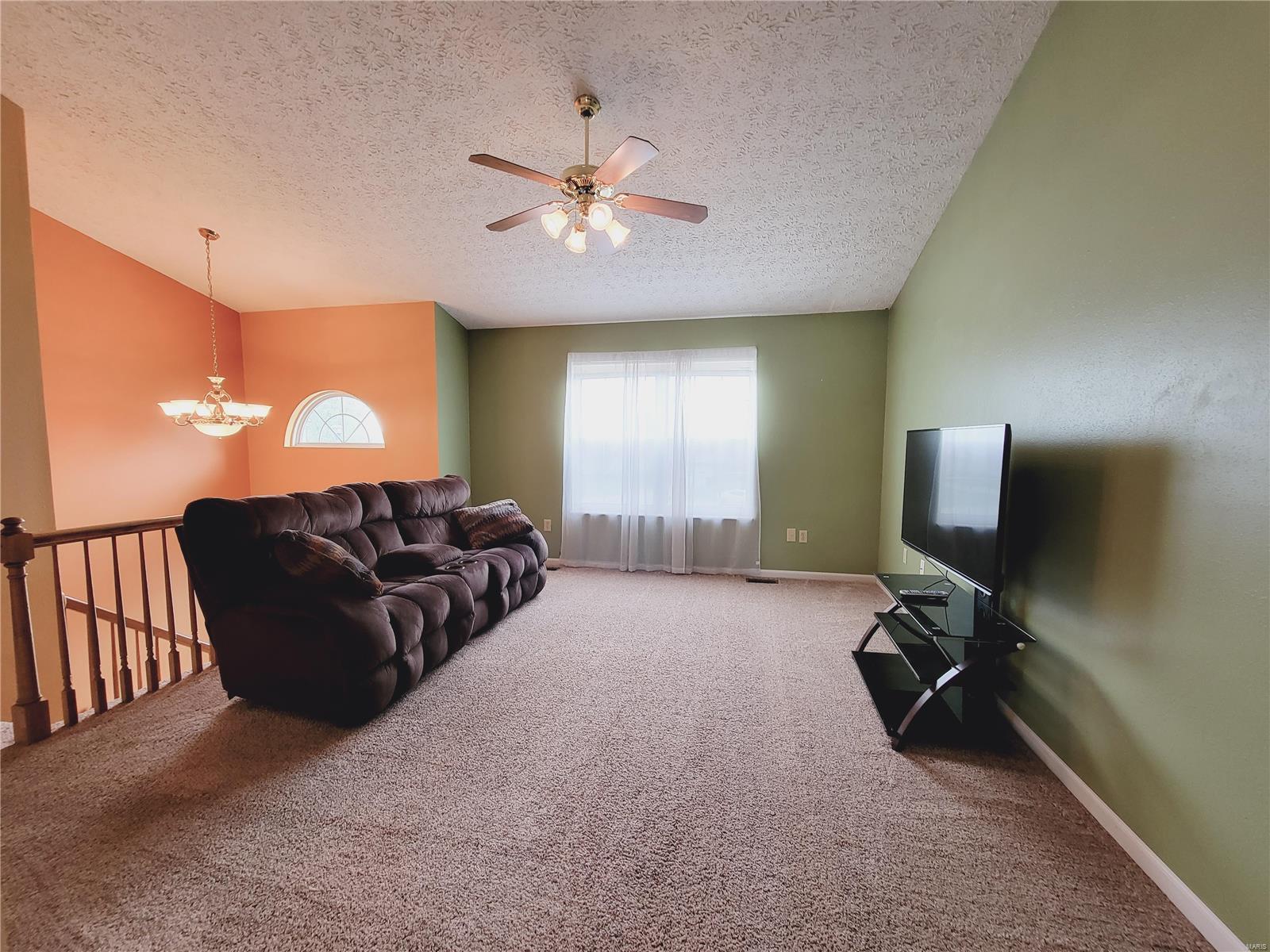 137 Ridge Drive Maryville, IL 62062 - Photo 9 of 45 Gallery Image 9