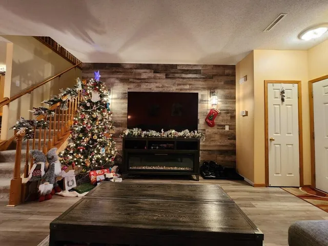 $275,000 | 862 Princeton Avenue, Shakopee, MN 55379