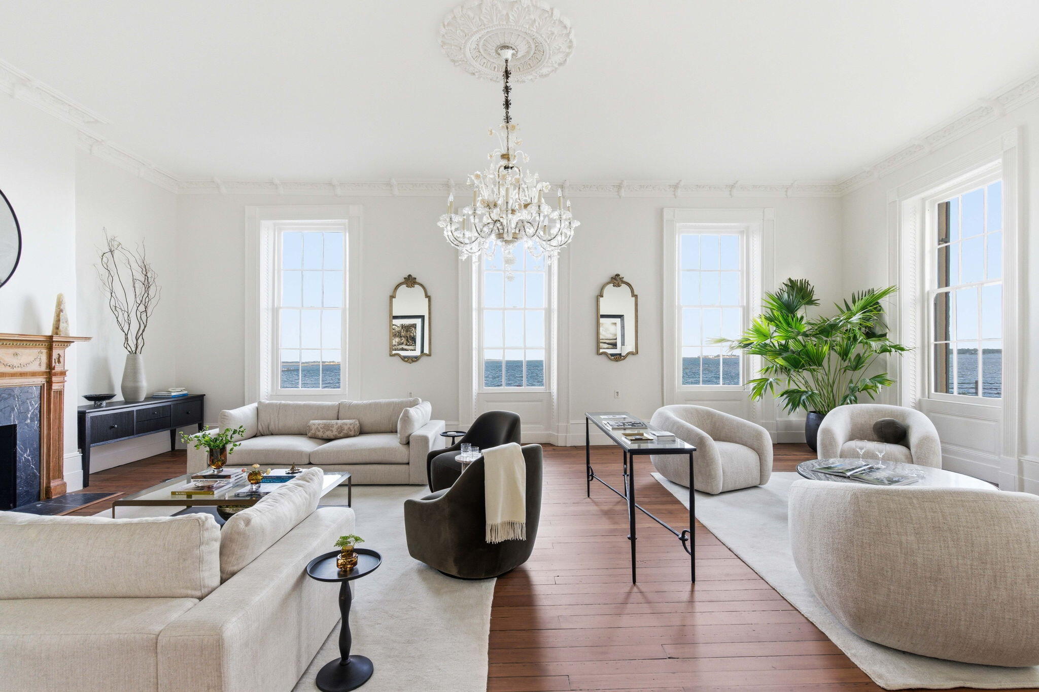 2 Water Street Charleston, SC 29401 - Photo 16 of 107 Living Room