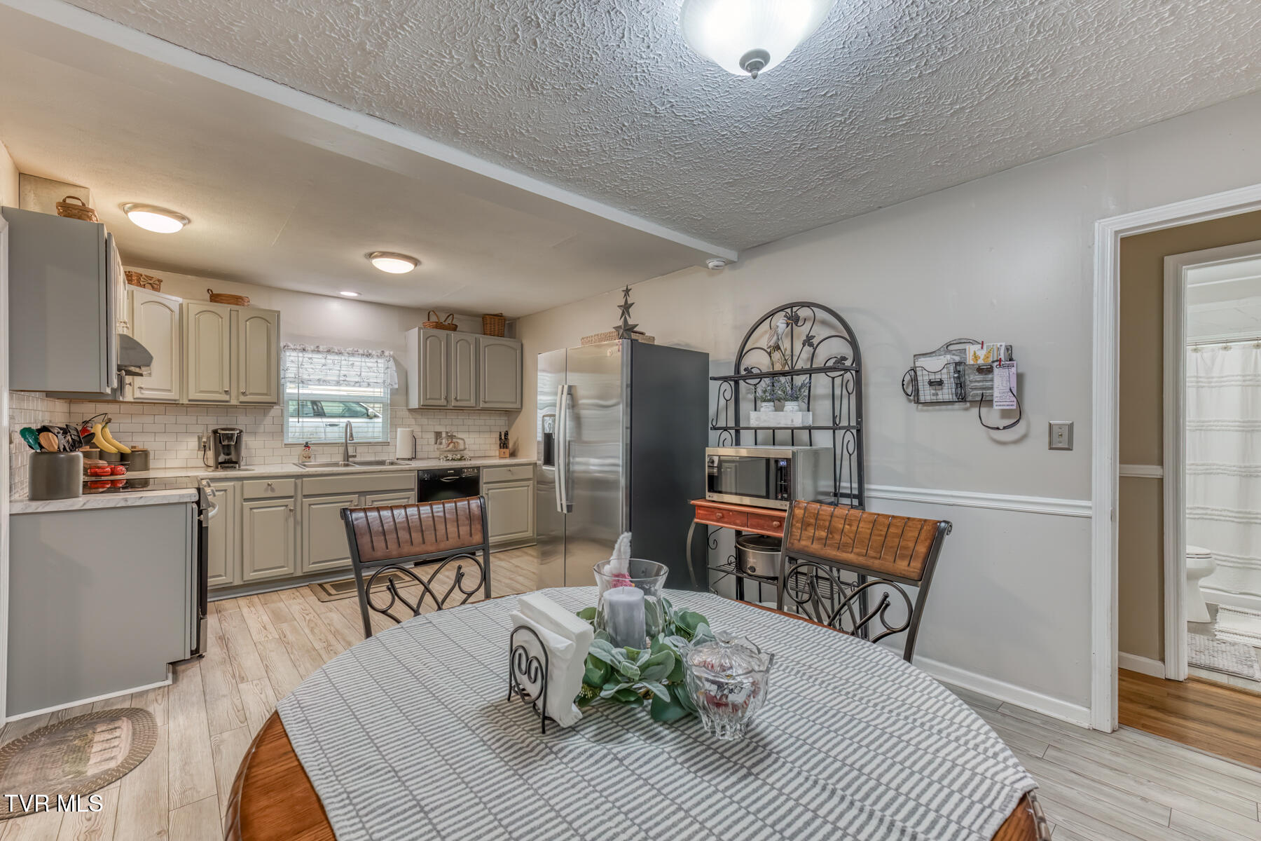 916 Clark Street Bristol, VA 24201 - Photo 20 of 34 916 Clark St-11