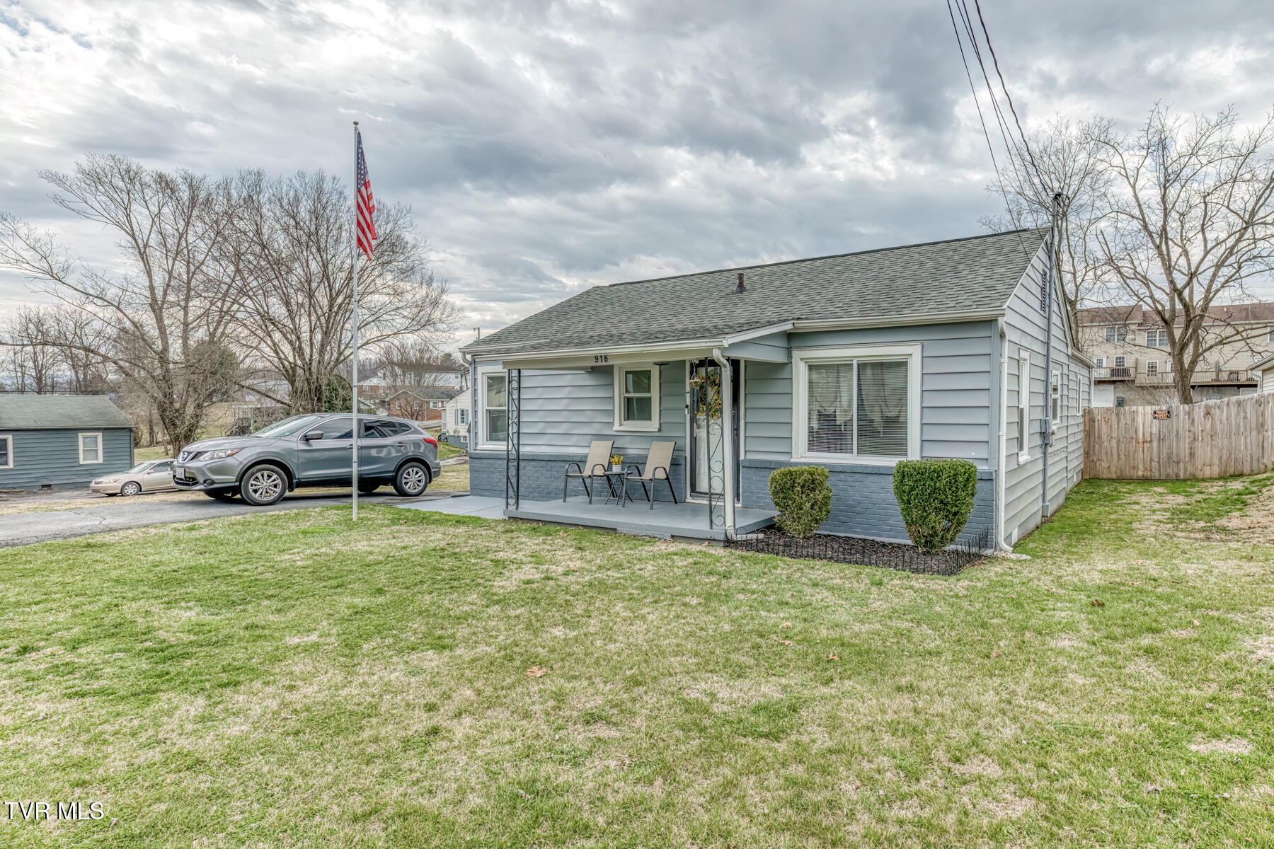 916 Clark Street Bristol, VA 24201 - Photo 2 of 34 916 Clark St-26